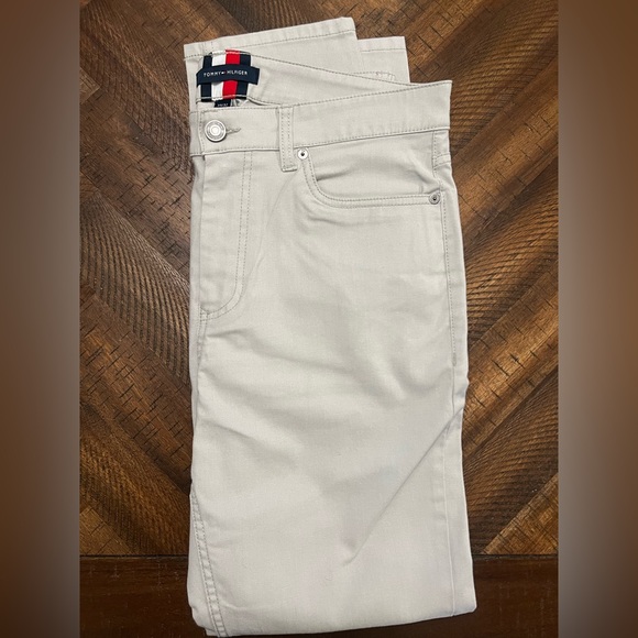 Men’s Tommy Hilfiger Khakis - Picture 2 of 4
